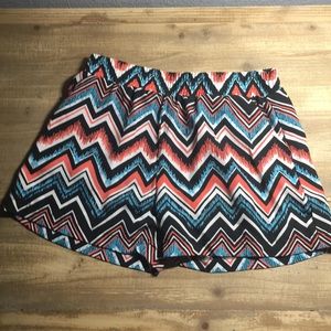 Girls multicolored chevron shorts
